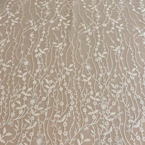 Dantela Ivory cu Model Floral, cu Margele si Paiete