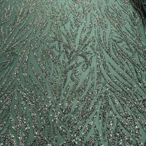 Dantela Couture Verde Smarald cu Siraguri, Margele si Paiete