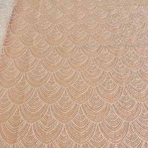 Dantela cu Model Geometric, cu Perle Sidefate si Paiete