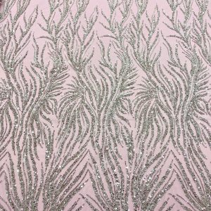 Dantela Couture Argintie cu Tulle Roz cu Siraguri, cu Margele si Paiete