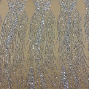 Dantela Couture Argintie pe Tulle Nude cu Panou, cu Perle, Margele si Paiete