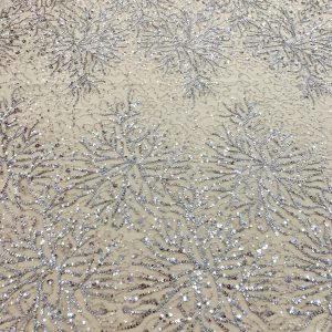 Dantela Couture Argintie cu Tulle Nude cu Model Floral, Margele si Paiete