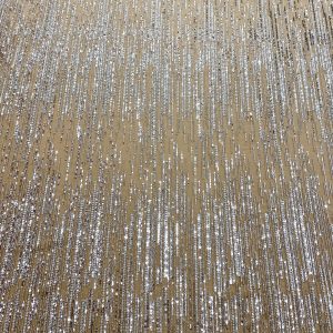 Dantela Couture Argintie cu Tulle Nude cu  Model Liniar, cu Margele si Paiete