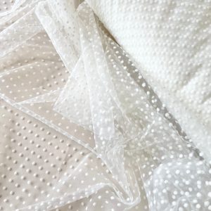 Tulle cu Buline Crem Deschis - 1.5 m Latime